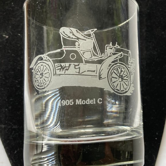 Two Vintage Whiskey Glasses Etched Vintage Cars - Picture 6 of 8